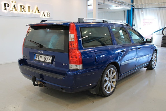 Volvo V70 4 of 11