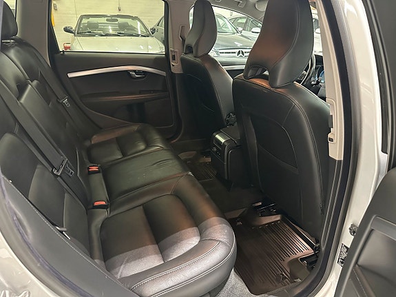 Volvo V70 15 of 18