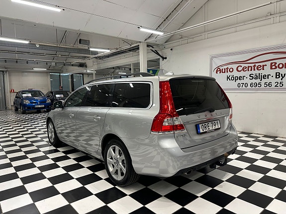 Volvo V70 5 of 5