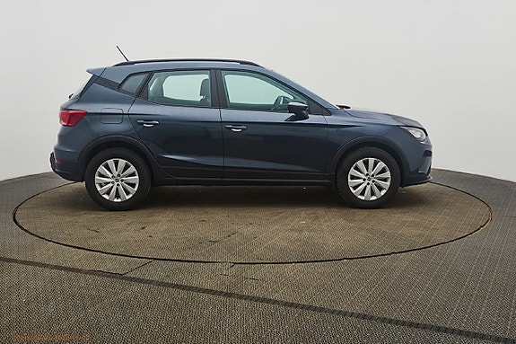 Seat Arona 3 of 5