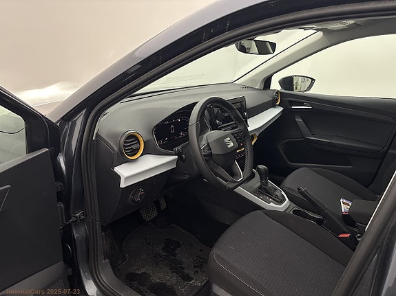 Seat Arona 7 of 11