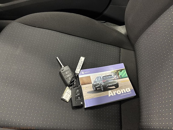 Seat Arona 9 of 11
