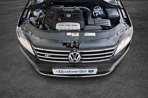 Volkswagen Passat 12 of 13