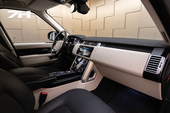 Land Rover Range Rover 14 of 23