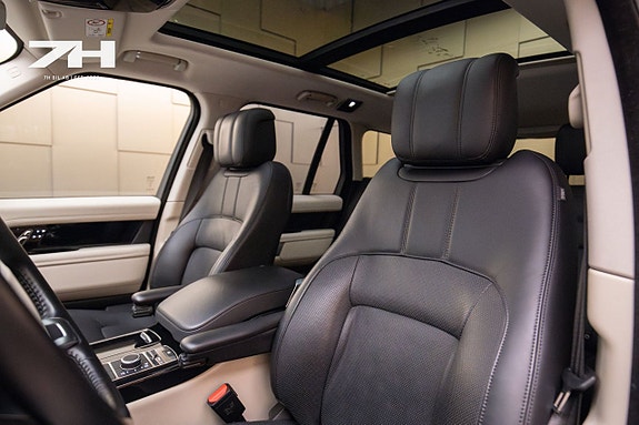 Land Rover Range Rover 17 of 23