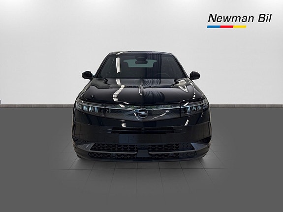 Opel Grandland 2 of 5