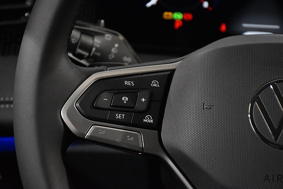 Volkswagen Tiguan 11 of 25