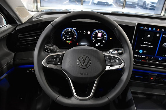 Volkswagen Tiguan 10 of 25