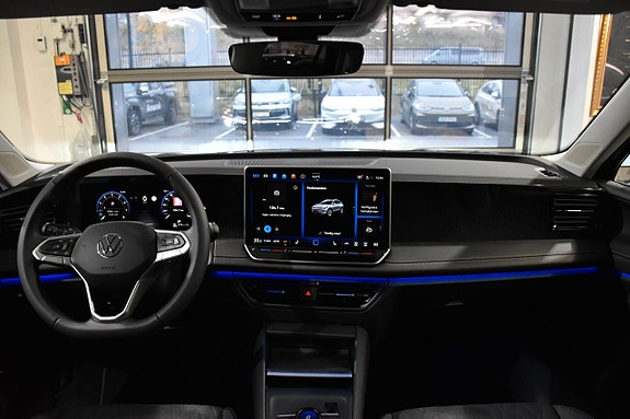 Volkswagen Tiguan 9 of 25