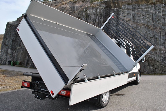 Ford Transit 17 of 19