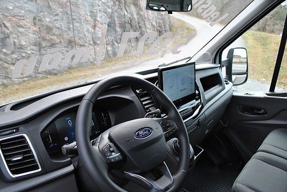 Ford Transit 9 of 19