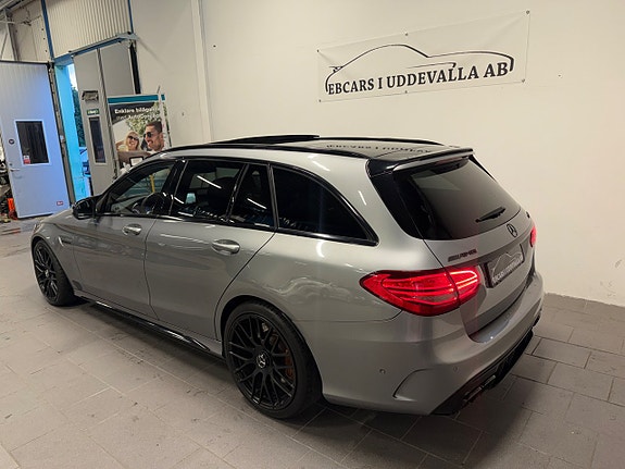 Mercedes-Benz C63 6 of 19