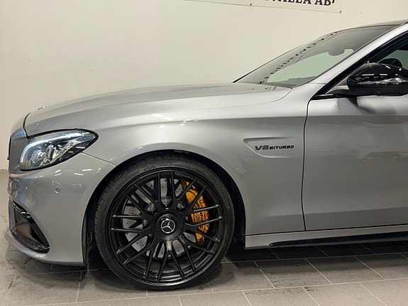 Mercedes-Benz C63 17 of 19