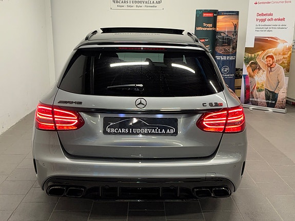 Mercedes-Benz C63 5 of 19