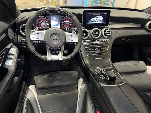 Mercedes-Benz C63 15 of 19