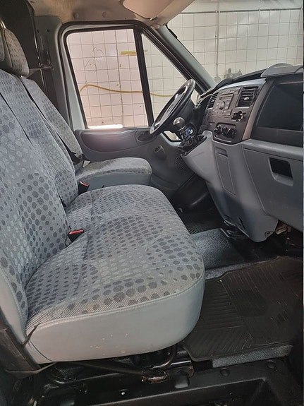Ford Transit 16 of 18