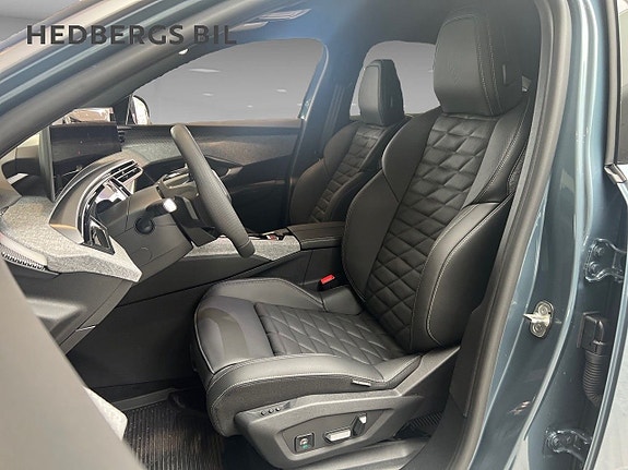 Peugeot e-3008 7 of 16