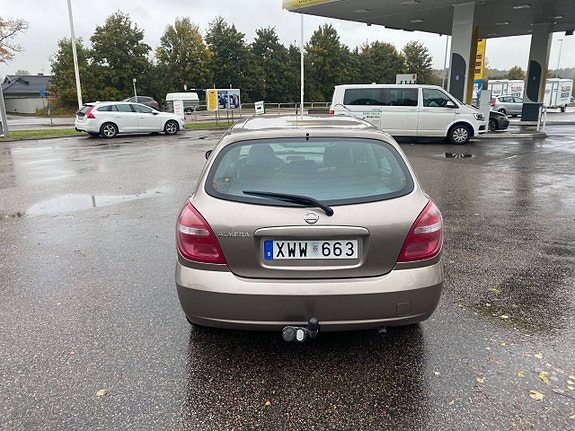 Nissan Almera 6 of 13