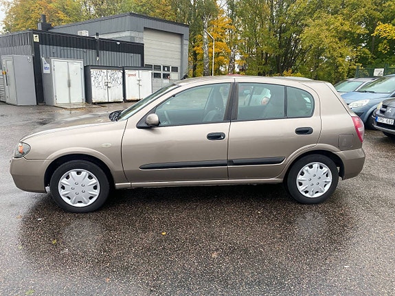 Nissan Almera 5 of 5