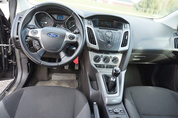 Ford Focus 11 of 12