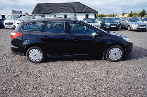 Ford Focus 6 of 12