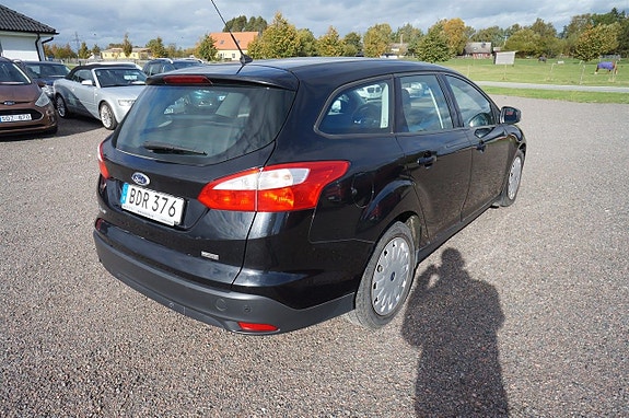 Ford Focus 5 of 12