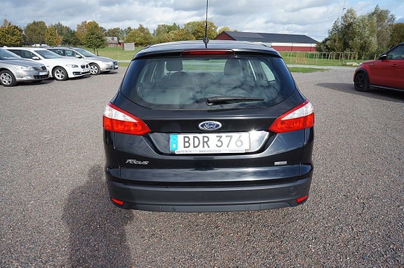 Ford Focus 8 of 12
