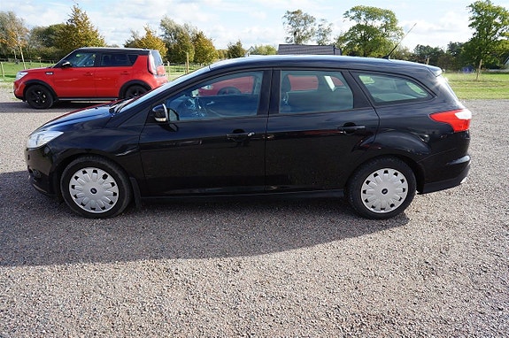 Ford Focus 3 of 12