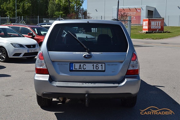 Subaru Forester 4 of 5