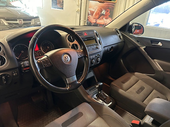 Volkswagen Tiguan 9 of 14