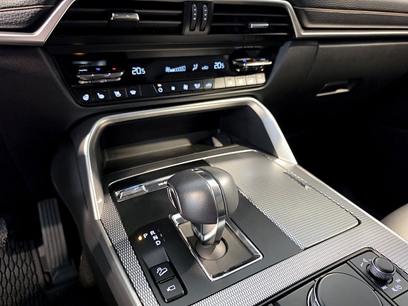 Mazda CX-60 10 of 30