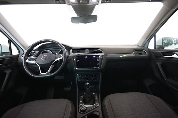 Volkswagen Tiguan 5 of 5