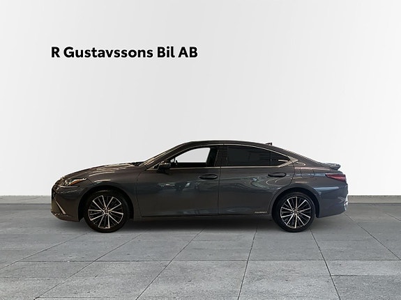 Lexus ES-Serie 3 of 5