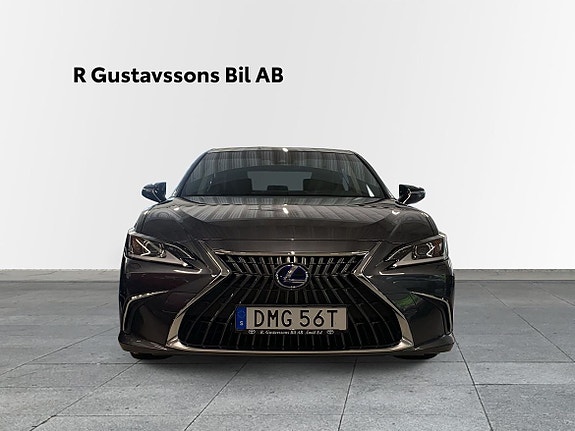 Lexus ES-Serie 5 of 5