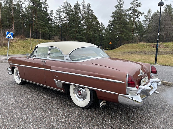 Lincoln Capri 4 of 5