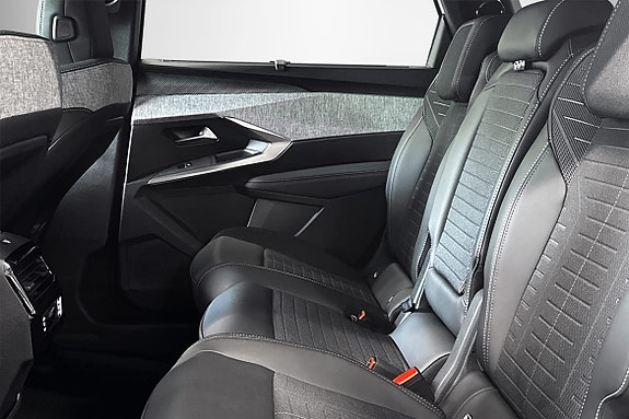 Peugeot 5008 6 of 17