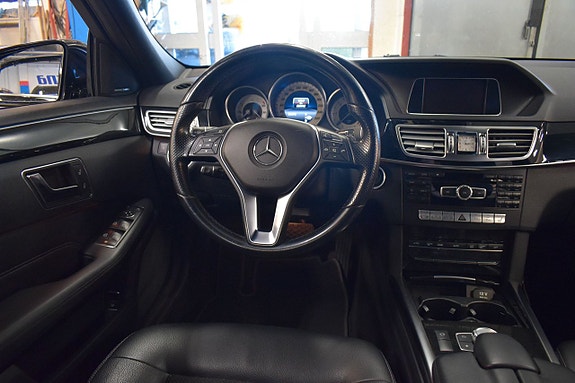 Mercedes-Benz E250 6 of 14