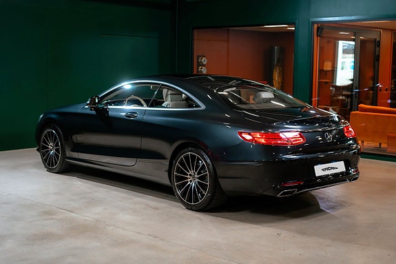 Mercedes-Benz S500 3 of 5