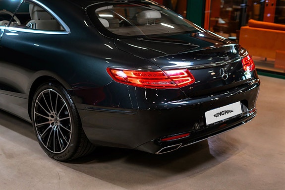 Mercedes-Benz S500 4 of 5