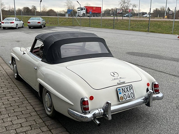 Mercedes-Benz 190 SL 5 of 5