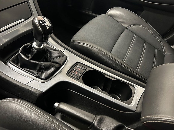 Ford Mondeo 11 of 28