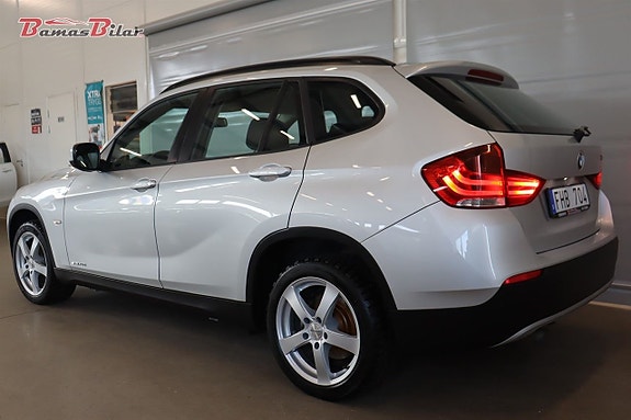 BMW X1 3 of 5