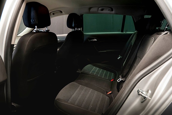 Opel Insignia 16 of 23