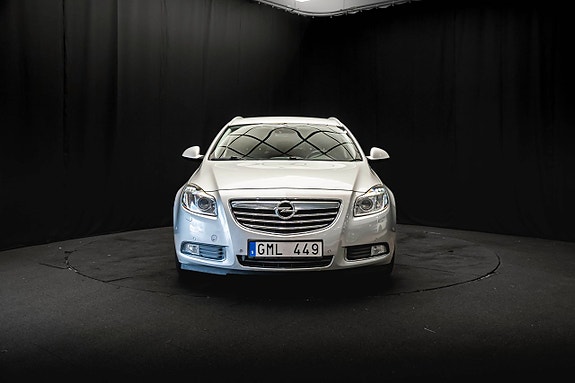 Opel Insignia 3 of 5