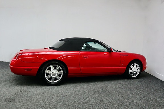 Ford Thunderbird 6 of 27