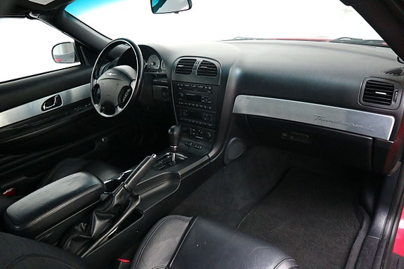Ford Thunderbird 22 of 27