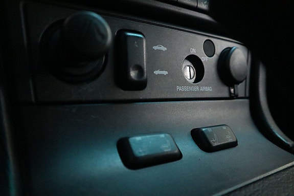 Ford Thunderbird 16 of 27