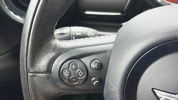 MINI Countryman Cooper 9 of 21