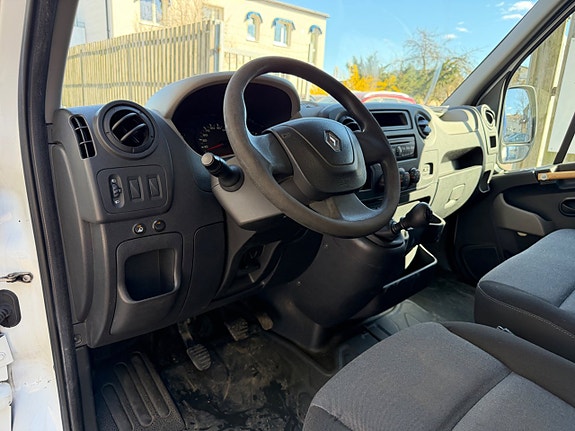 Renault Master 8 of 10