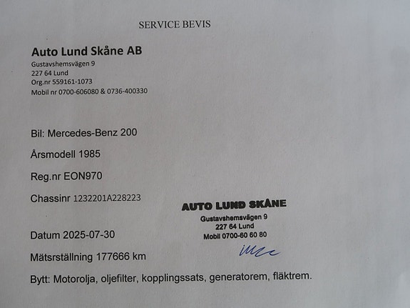 Mercedes-Benz 200 14 of 14